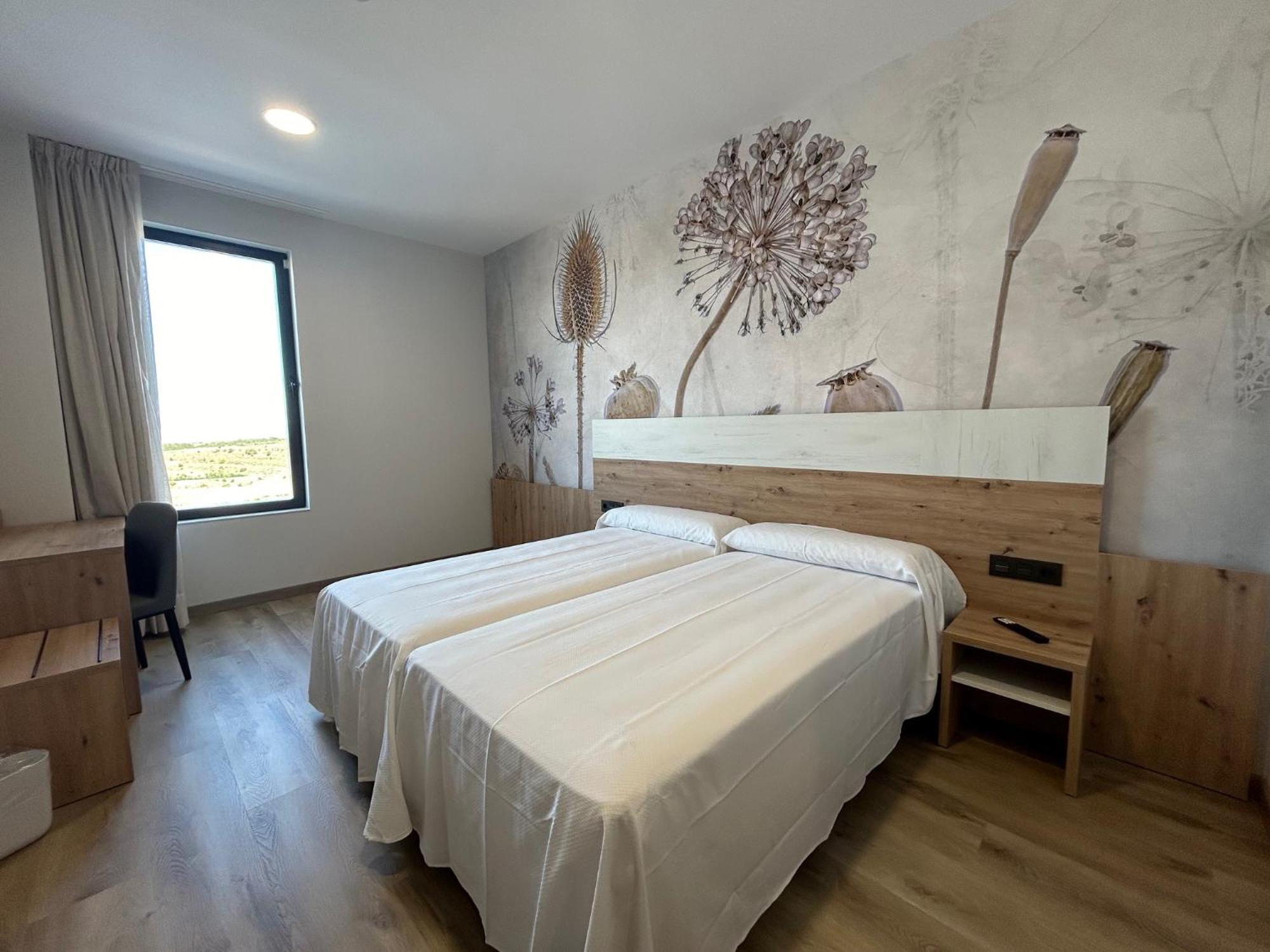 Hotel Javalambre ลา ปัวบลา เดอ วัลแวร์เด ภายนอก รูปภาพ