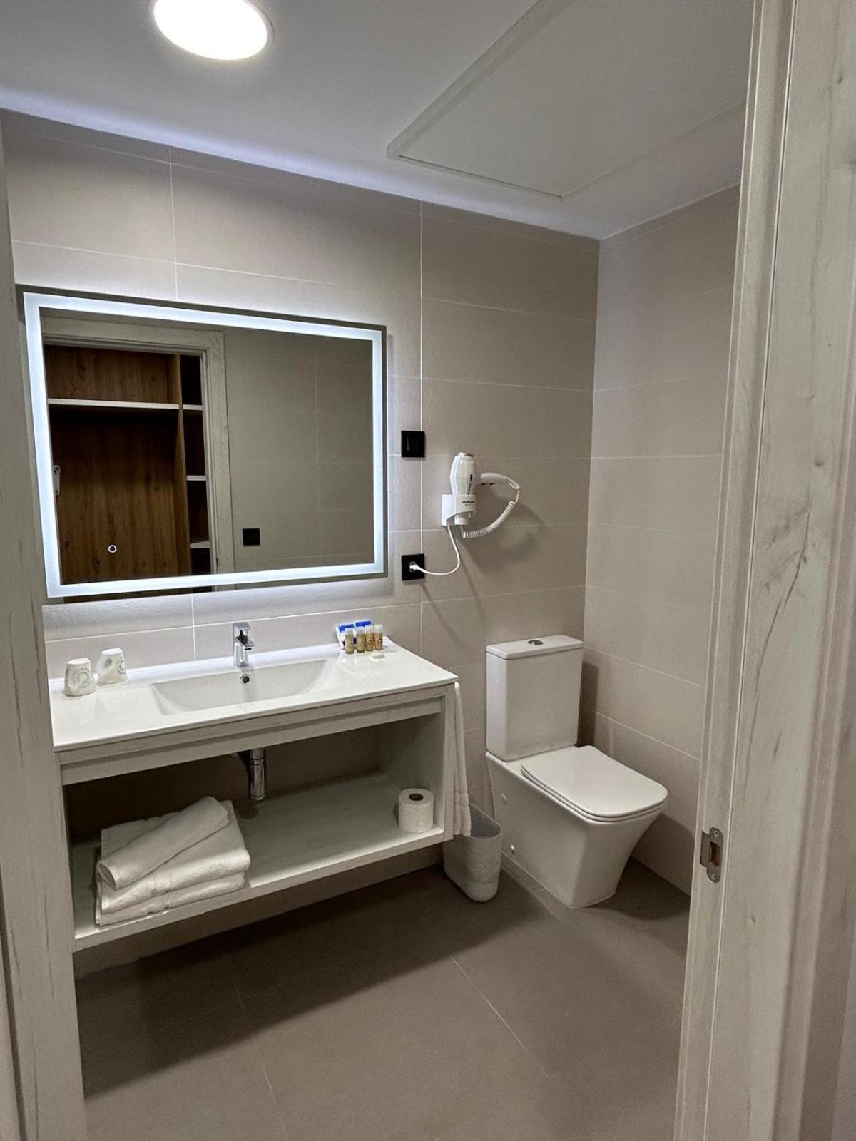 Hotel Javalambre ลา ปัวบลา เดอ วัลแวร์เด ภายนอก รูปภาพ